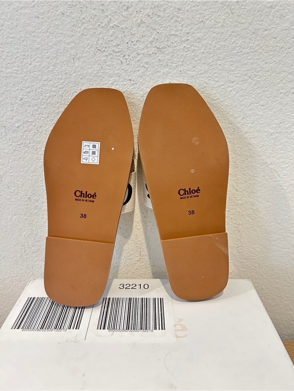 NIB Chloé Women's Woody Logo Slide Sandals White, Size 38, $550 Retail - Picture 5 of 9